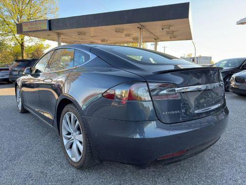 Midnight Silver Metallic 2016 Tesla Model S P90D