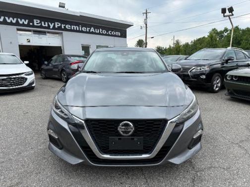 2022 Nissan Altima 2.5 SV