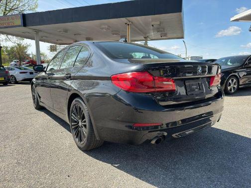 Black Sapphire Metallic 2017 BMW 530 xDrive