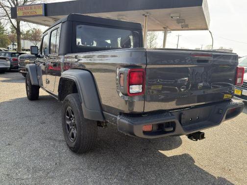 Granite Crystal Metallic Clearcoat 2023 Jeep Gladiator Sport