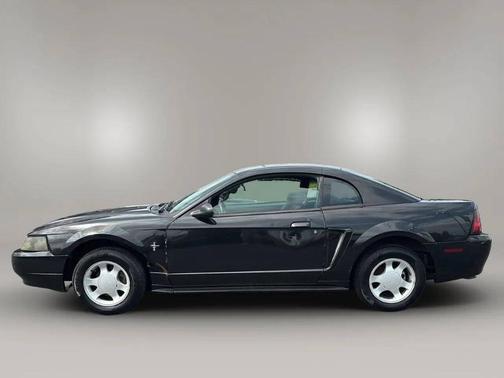 2001 Ford Mustang Base
