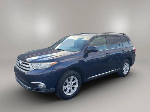 2011 Toyota Highlander SE