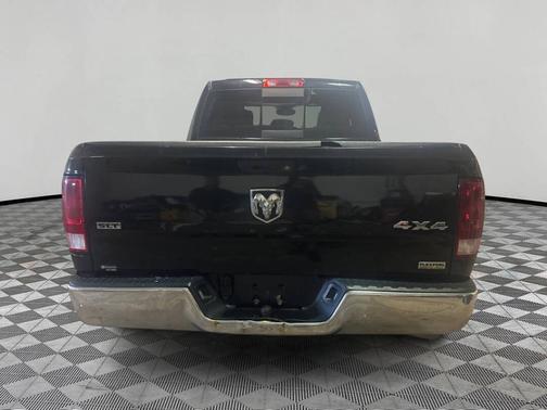 2016 RAM 1500 SLT