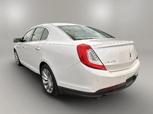 2013 Lincoln MKS Base