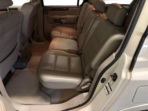 2010 Nissan Armada Titanium