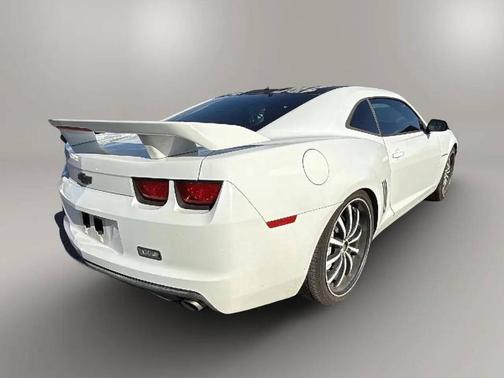 2011 Chevrolet Camaro 2LS