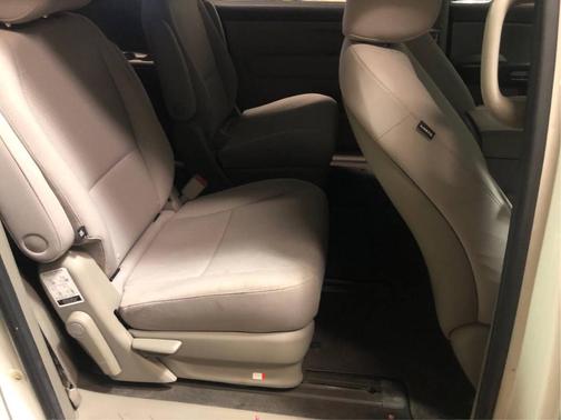 2016 Kia Sedona L