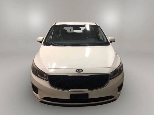 2016 Kia Sedona L