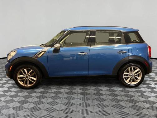 2012 MINI Cooper S Countryman Base
