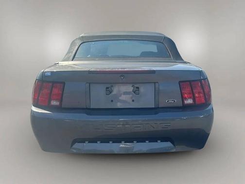 2004 Ford Mustang Premium
