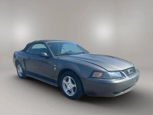 2004 Ford Mustang Premium