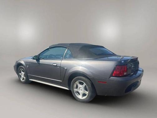 2004 Ford Mustang Premium