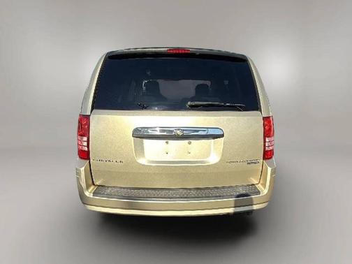 2010 Chrysler Town & Country Touring
