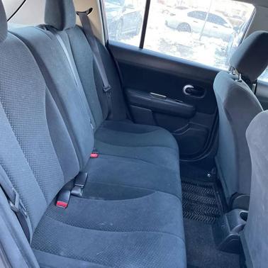 2011 Nissan Versa 1.8 S