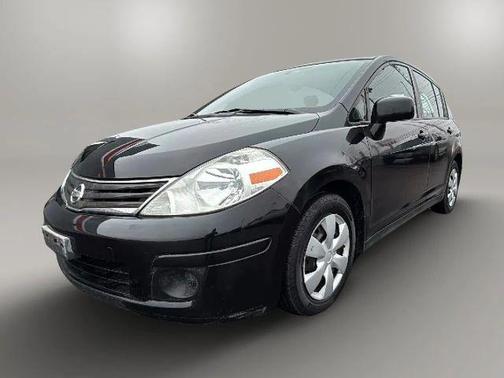 2011 Nissan Versa 1.8 S