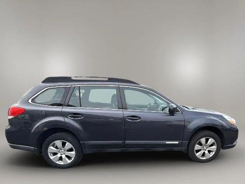 Graphite Gray Metallic 2012 Subaru Outback 2.5i