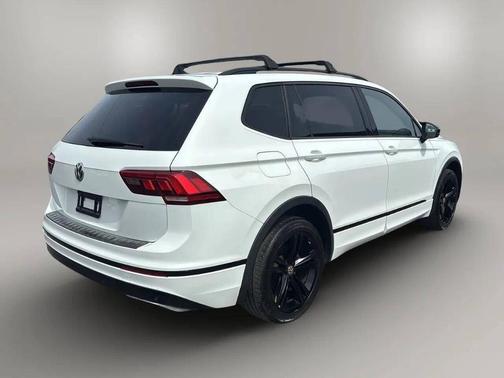 Pure White 2019 Volkswagen Tiguan 2.0T SEL R-Line Black