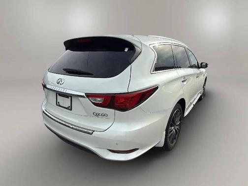 2017 INFINITI QX60 Base