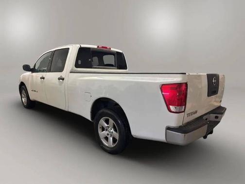 2008 Nissan Titan XE Crew Cab