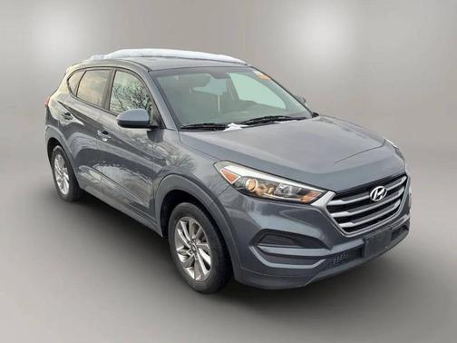 2018 Hyundai TUCSON SE