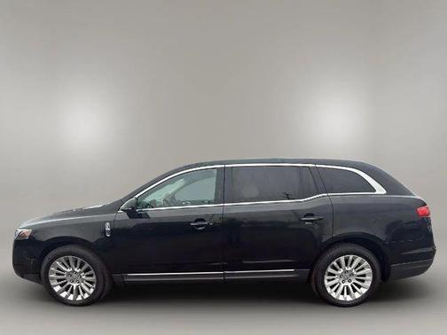 2010 Lincoln MKT 
