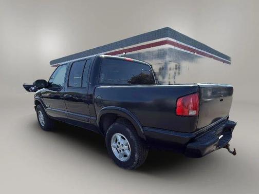 2003 Chevrolet S-10 LS 4 1/2 FT