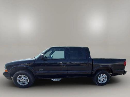 2003 Chevrolet S-10 LS 4 1/2 FT
