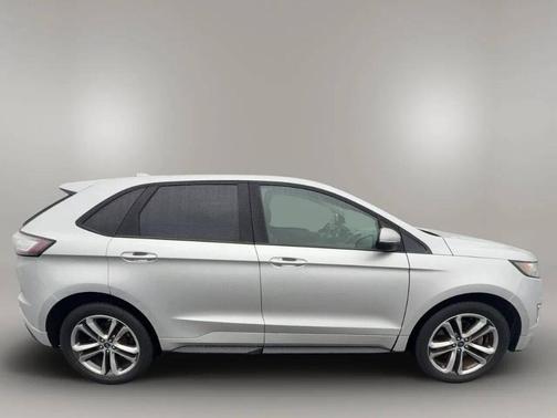 2017 Ford Edge Sport
