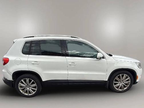 2009 Volkswagen Tiguan S