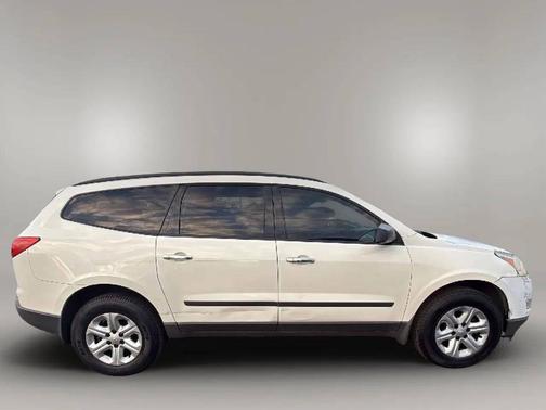 2012 Chevrolet Traverse LS