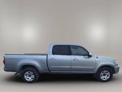 2004 Toyota Tundra SR5