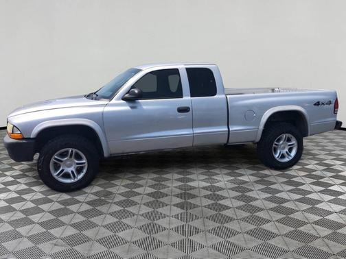 2003 Dodge Dakota SXT 6 1/2 FT