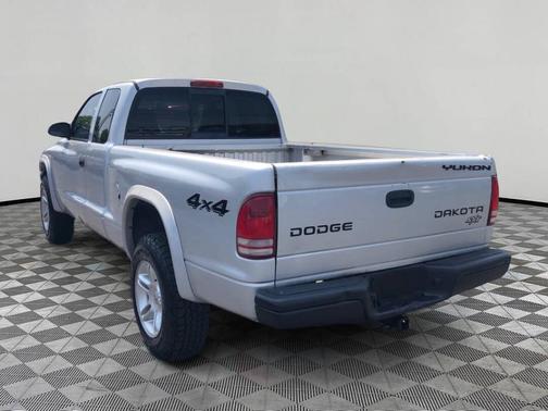 2003 Dodge Dakota SXT 6 1/2 FT