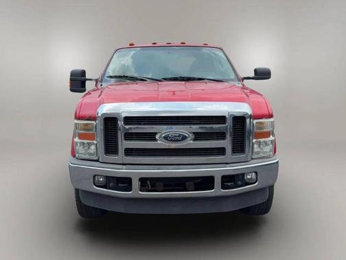 Red 2009 Ford F-250 XLT
