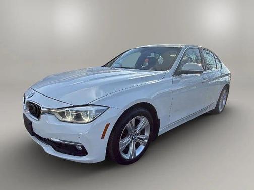 2017 BMW 330 i xDrive