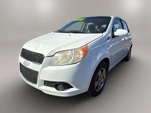 2011 Chevrolet Aveo 5 LT