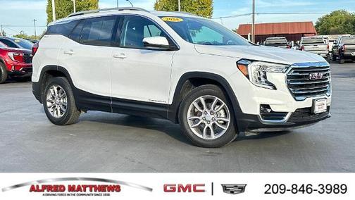 2024 GMC Terrain SLT
