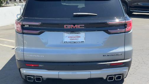 2025 GMC Acadia FWD Elevation