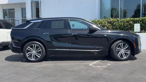 Stellar Black Metallic 2024 Cadillac LYRIQ Luxury