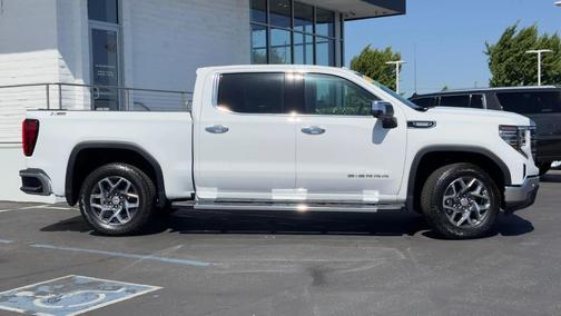 Summit White 2026 GMC Sierra 1500 SLT