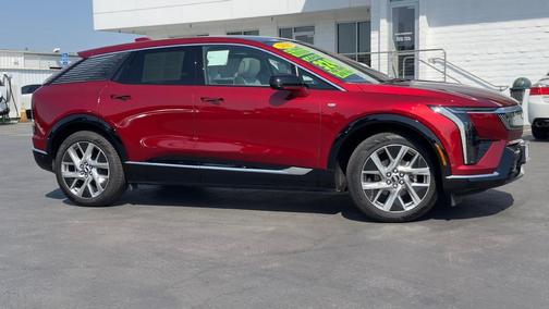 2025 Cadillac OPTIQ Luxury 1 AWD