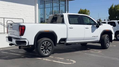2022 GMC Sierra 2500 AT4