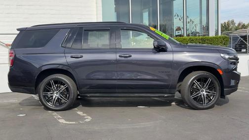 2022 Chevrolet Tahoe 4WD RST