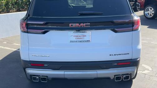 2025 GMC Acadia FWD Elevation