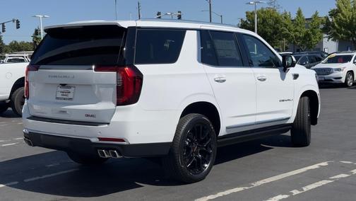 Summit White 2026 GMC Yukon Denali