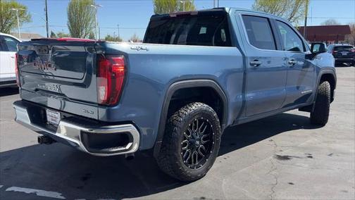 2024 GMC Sierra 1500 SLE