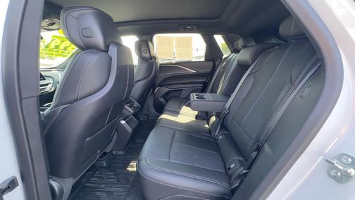 2025 Cadillac LYRIQ Sport