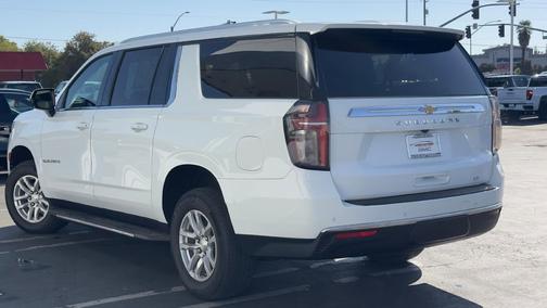 2023 Chevrolet Suburban LT