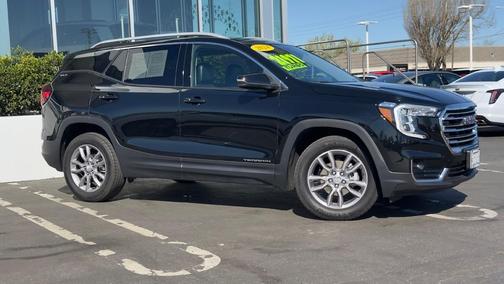 2024 GMC Terrain SLT