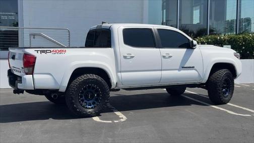 2016 Toyota Tacoma SR